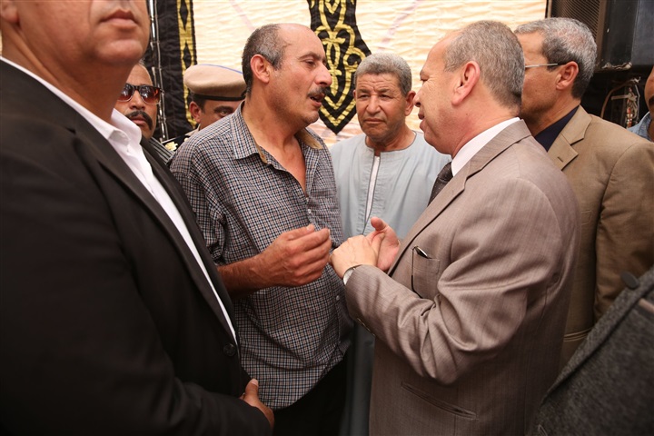 بالصور.. تشييع جثمان شهيد سيناء في جنازة عسكرية مهيبة بكفر الشيخ