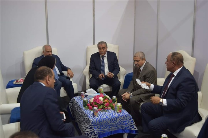 وزير التموين ومحافظ الجيزة يفتتحان معرض الغرفة التجارية لاستقبال المدارس