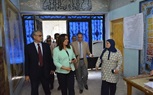 محافظ دمياط تتفقد مدرسة دمياط الثانوية الزخرفية للبنات وتؤكد على أهمية إشراك الطالبات فى أعمال تجميل المدينة