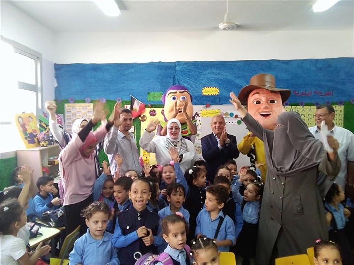 بالصور.. انطلاق العام الدراسي الجديد في 2200 مدرسة بكفر الشيخ واسبتعاد مدير مدرستين