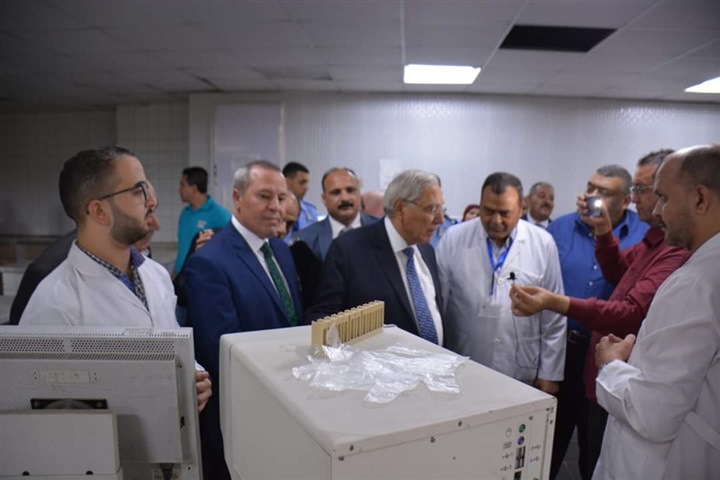محافظ الدقهلية في مستشفى المنصورة الدولي: نفتخر بمبادرة الرئيس 100 مليون صحة... إدعوا لمصر ربنا يحفظها