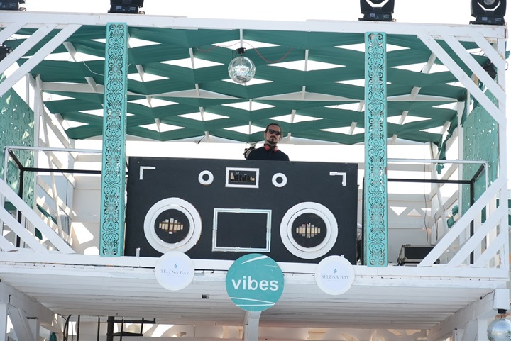 بالصور.. نجوم العالم فى الديجيهات يشعلون حفل شاطى "Vibesbeach" بالبحر الأحمر بالصور.. نجوم العالم فى الديجيهات يشعلون حفل شاطى "Vibesbeach" بالبحر الأحمر