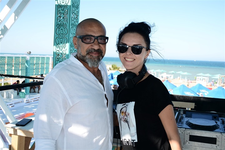بالصور.. نجوم العالم فى الديجيهات يشعلون حفل شاطى "Vibesbeach" بالبحر الأحمر بالصور.. نجوم العالم فى الديجيهات يشعلون حفل شاطى "Vibesbeach" بالبحر الأحمر