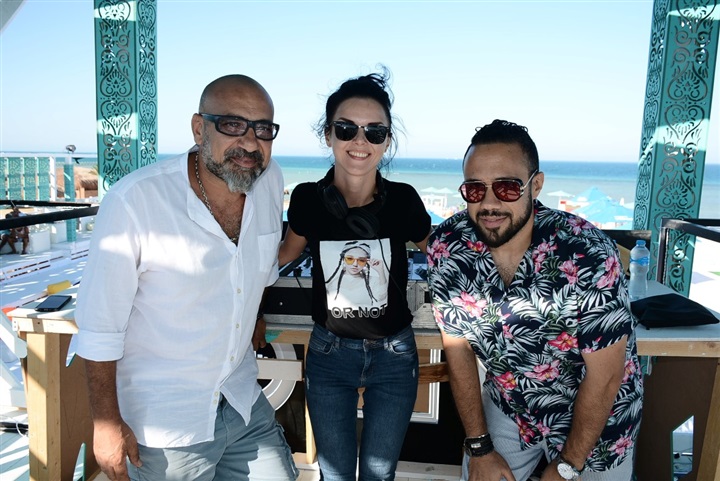بالصور.. نجوم العالم فى الديجيهات يشعلون حفل شاطى "Vibesbeach" بالبحر الأحمر بالصور.. نجوم العالم فى الديجيهات يشعلون حفل شاطى "Vibesbeach" بالبحر الأحمر