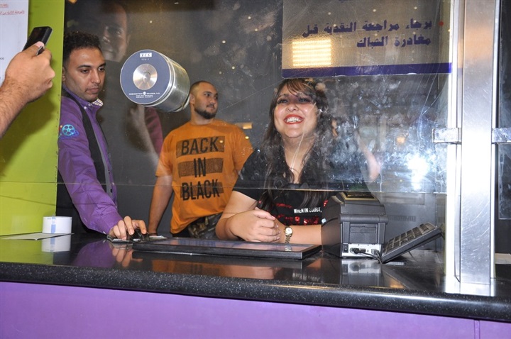 مى كساب تحتفل بعرض فيلم الطيب والشرس والللعوب مع الجمهور مى كساب تحتفل بعرض فيلم الطيب والشرس والللعوب مع الجمهور