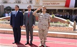 محافظ سوهاج يضع إكليل الزهور على النصب التذكاري احتفالاً بالذكرى 46 لنصر أكتوبر المجيد