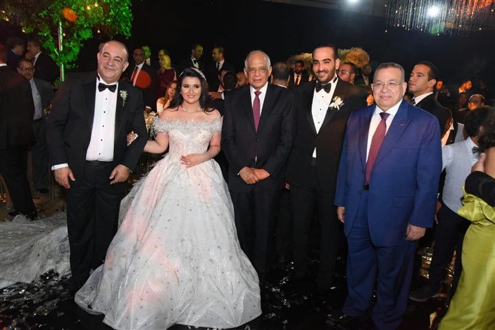 مدام هالة سرور والشيخ سعود عبد العزيز والدكتور مجدي مرشد في فرح مازن و ايه مدام هالة سرور والشيخ سعود عبد العزيز والدكتور مجدي مرشد في فرح مازن و ايه