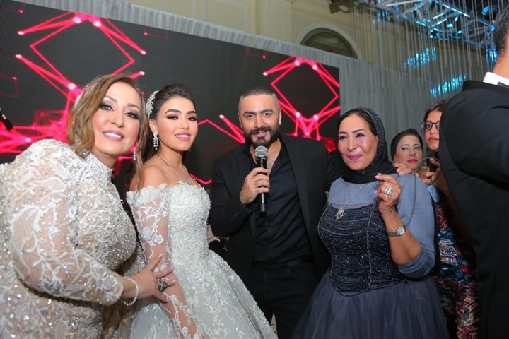 بالصور.. تامر حسني وأحمد عصام يشعلان زفاف "شهد إسماعيل" و"عمرو أحمد" بحضور صفاء أبو السعود وبسمة وهبة وزينة بالصور.. تامر حسني وأحمد عصام يشعلان زفاف "شهد إسماعيل" و"عمرو أحمد" بحضور صفاء أبو السعود وبسمة وهبة وزينة
