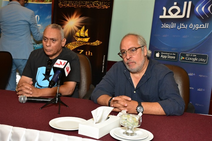 في ندوة فيلم "حريق أوبرا القاهرة".. كمال عبد العزيز: الفيلم بمثابة توثيق لذكريات أبطاله في ندوة فيلم "حريق أوبرا القاهرة".. كمال عبد العزيز: الفيلم بمثابة توثيق لذكريات أبطاله