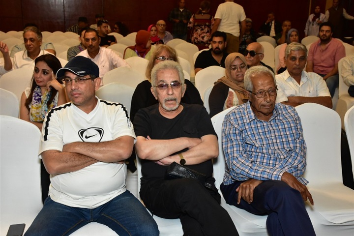 في ندوة فيلم "حريق أوبرا القاهرة".. كمال عبد العزيز: الفيلم بمثابة توثيق لذكريات أبطاله في ندوة فيلم "حريق أوبرا القاهرة".. كمال عبد العزيز: الفيلم بمثابة توثيق لذكريات أبطاله