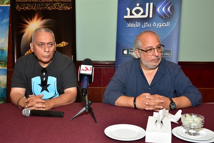 في ندوة فيلم "حريق أوبرا القاهرة".. كمال عبد العزيز: الفيلم بمثابة توثيق لذكريات أبطاله في ندوة فيلم "حريق أوبرا القاهرة".. كمال عبد العزيز: الفيلم بمثابة توثيق لذكريات أبطاله