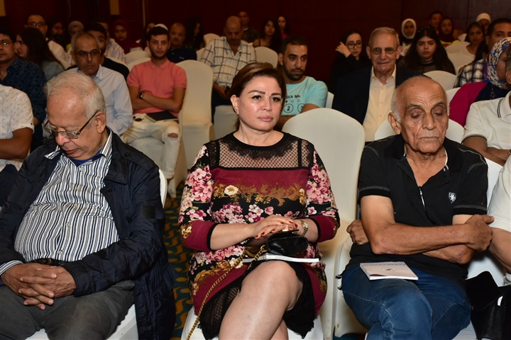 ندوة المخرج الكبير محمد فاضل على هامش مهرجان الإسكندرية ندوة المخرج الكبير محمد فاضل على هامش مهرجان الإسكندرية