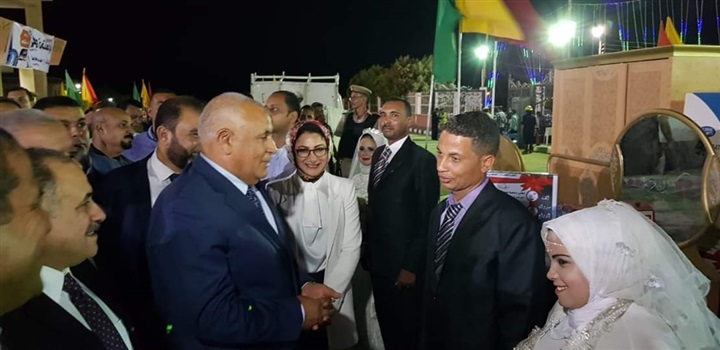 "الزملوط" يشهد احتفالية الزفاف الجماعي لعدد 26 عريس وعروسة