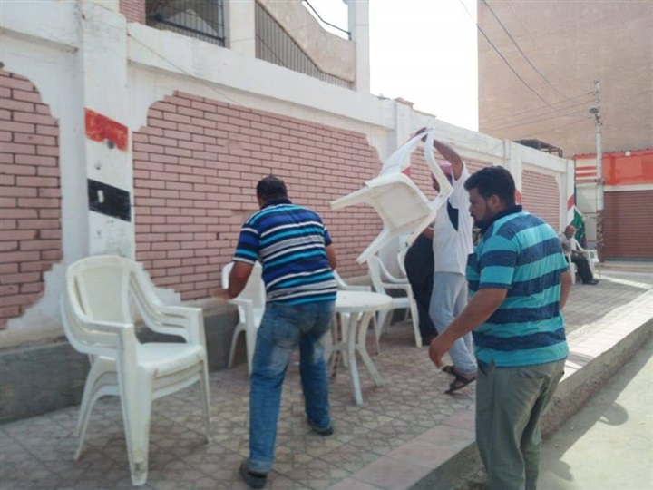 استمرار حملات ازالة الاشغالات بوسط مدينة مرسى مطروح حفاظا على الشكل الحضارى