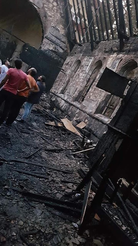 ننشر صور آثار حريق كنيسة مارجرجس في حلون ننشر صور آثار حريق كنيسة مارجرجس في حلون