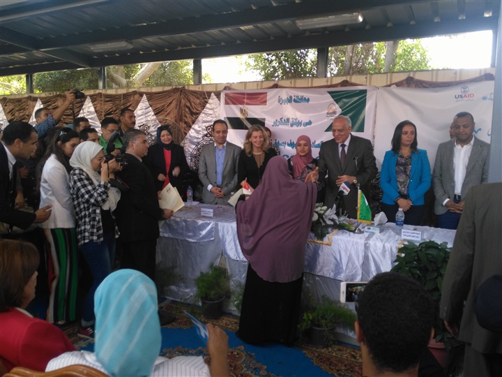 محافظ الجيزة يفتتح سوق زنين الحضارى ببولاق الدكرور محافظ الجيزة يفتتح سوق زنين الحضارى ببولاق الدكرور