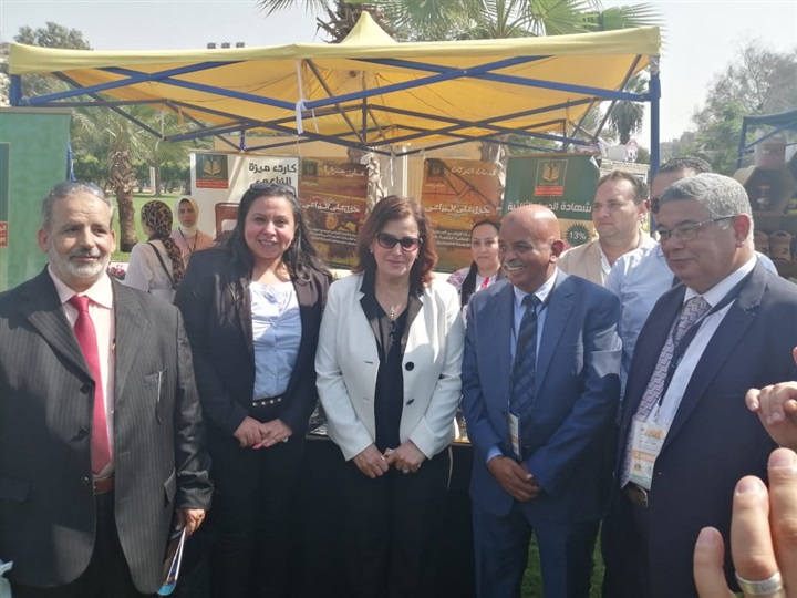 بالصور.. نائب وزير الزراعة تفتتح أول مهرجان للعسل المصري بالميريلاند