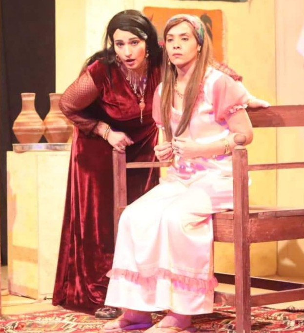 بالصور.. الفنان سامح حسين في ضيافة "نوح الحمام" على مسرح الطليعة بالصور.. الفنان سامح حسين في ضيافة "نوح الحمام" على مسرح الطليعة