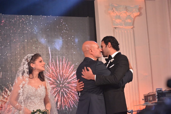 بالصور.. الهضبة ونجوم الفن والمشاهير فى حفل زفاف مريم قورة و إسلام خالد بالصور.. الهضبة ونجوم الفن والمشاهير فى حفل زفاف مريم قورة و إسلام خالد