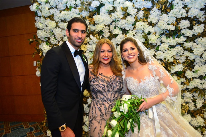بالصور.. الهضبة ونجوم الفن والمشاهير فى حفل زفاف مريم قورة و إسلام خالد بالصور.. الهضبة ونجوم الفن والمشاهير فى حفل زفاف مريم قورة و إسلام خالد