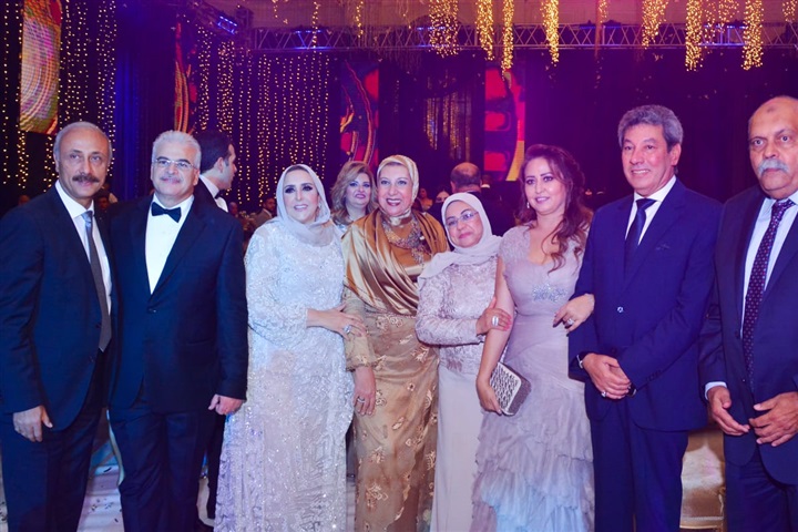 بالصور.. عمرو دياب يشعل زفاف نجل هاني شاكر وكريمة اللواء هاني عمر بحضور الوزراء و نجوم الفن والمشاهير بالصور.. عمرو دياب يشعل زفاف نجل هاني شاكر وكريمة اللواء هاني عمر بحضور الوزراء و نجوم الفن والمشاهير