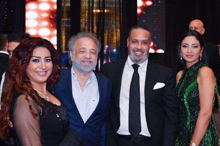 بالصور.. عمرو دياب يشعل زفاف نجل هاني شاكر وكريمة اللواء هاني عمر بحضور الوزراء و نجوم الفن والمشاهير بالصور.. عمرو دياب يشعل زفاف نجل هاني شاكر وكريمة اللواء هاني عمر بحضور الوزراء و نجوم الفن والمشاهير
