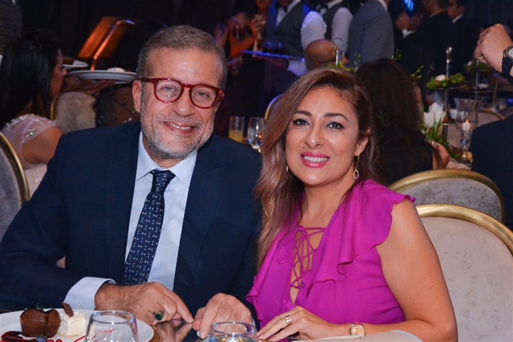 بالصور.. عمرو دياب يشعل زفاف نجل هاني شاكر وكريمة اللواء هاني عمر بحضور الوزراء و نجوم الفن والمشاهير بالصور.. عمرو دياب يشعل زفاف نجل هاني شاكر وكريمة اللواء هاني عمر بحضور الوزراء و نجوم الفن والمشاهير