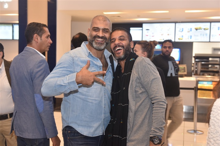 العرض الخاص والعرض الجماهيري الأول لفيلم "لما بنتولد" العرض الخاص والعرض الجماهيري الأول لفيلم "لما بنتولد"