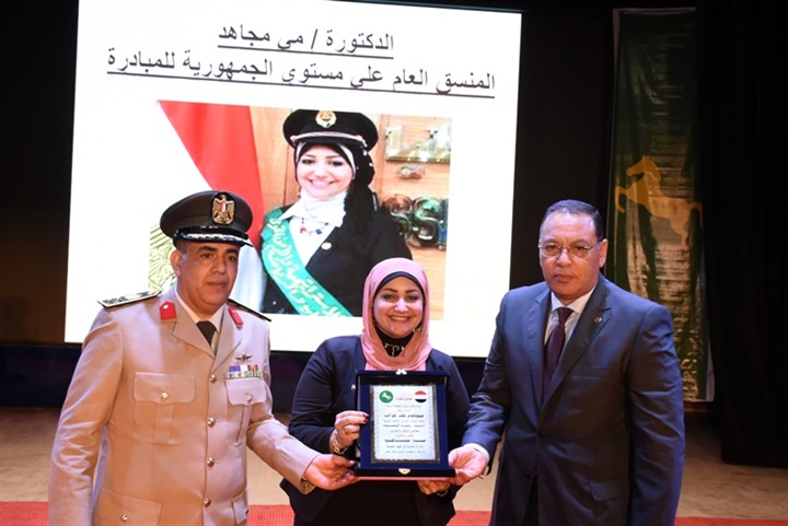 محافظ الشرقية يكرم البطل أحمد فوزي ابن قرية العباسة ومصاب العمليات الإرهابية بسيناء