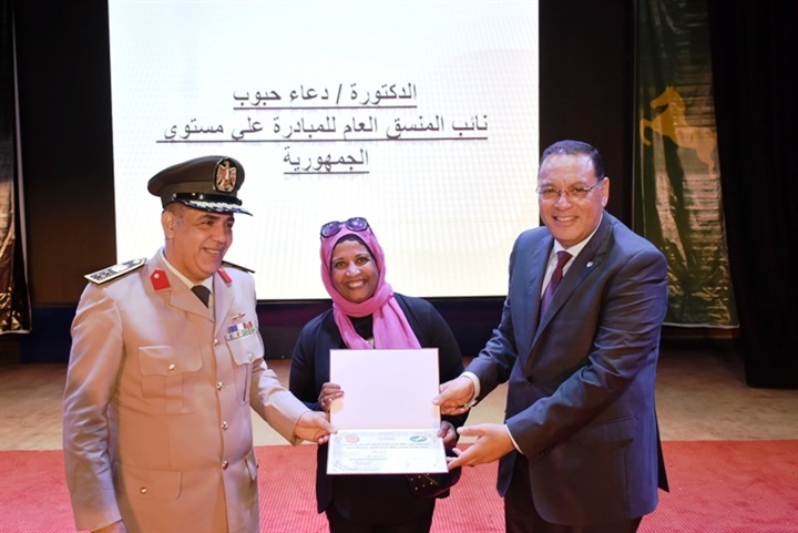 محافظ الشرقية يكرم البطل أحمد فوزي ابن قرية العباسة ومصاب العمليات الإرهابية بسيناء