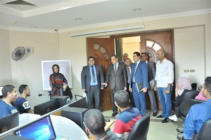بالصور.. وفد أفضل "جامعة" يزور كفر الشيخ لتفقد المباني والكليات