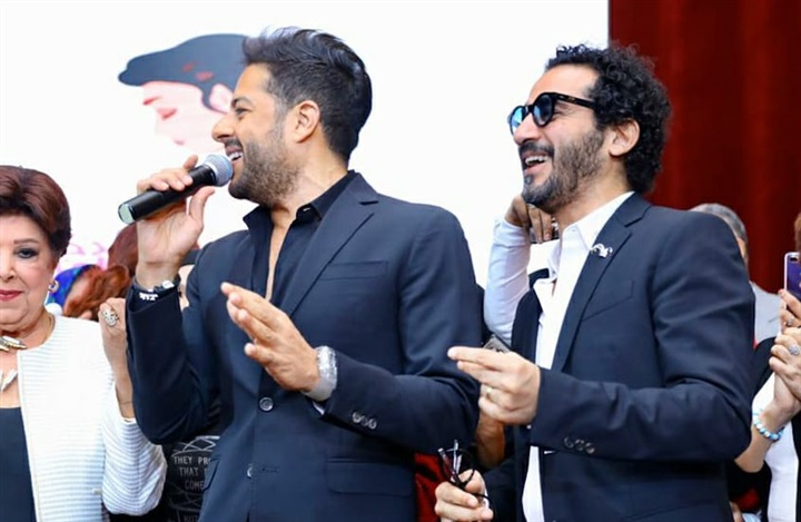 بالصور.. حماقي يشعل احتفالية "تسير زواج الفتيات" بدويتو "واحدة واحدة " مع أحمد حلمي و"أم الدنيا" بالصور.. حماقي يشعل احتفالية "تسير زواج الفتيات" بدويتو "واحدة واحدة " مع أحمد حلمي و"أم الدنيا"
