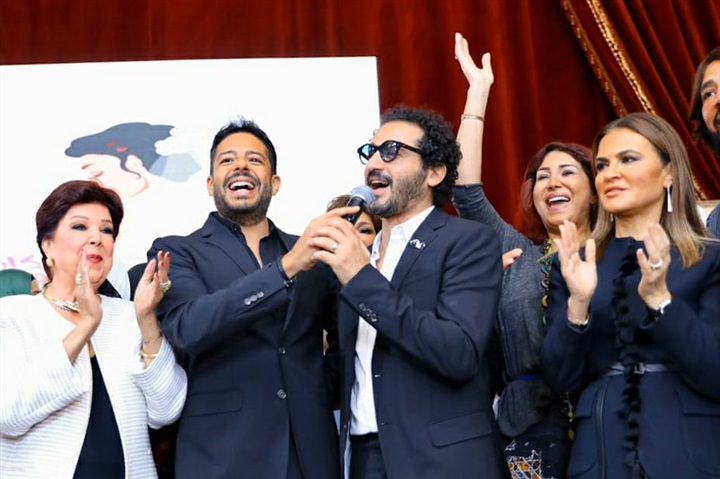 بالصور.. حماقي يشعل احتفالية "تسير زواج الفتيات" بدويتو "واحدة واحدة " مع أحمد حلمي و"أم الدنيا" بالصور.. حماقي يشعل احتفالية "تسير زواج الفتيات" بدويتو "واحدة واحدة " مع أحمد حلمي و"أم الدنيا"