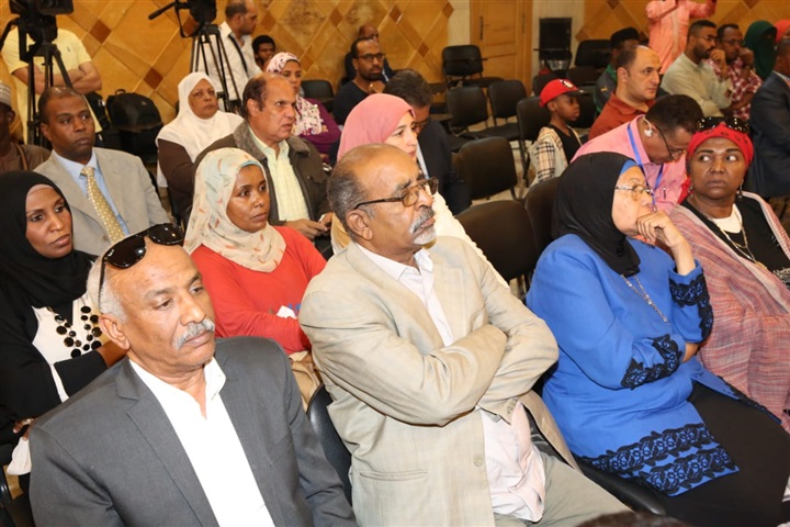 بالصور.. اللقاء الخامس للمركز القومي للمسرح والموسيقى والفنون الشعبية للتعريف بثقافة دولة الكاميرون بالصور.. اللقاء الخامس للمركز القومي للمسرح والموسيقى والفنون الشعبية للتعريف بثقافة دولة الكاميرون