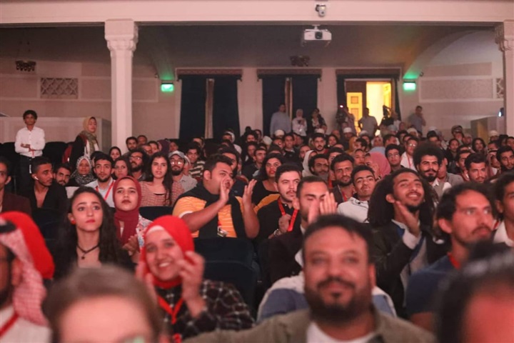 بالصور.. تكريم "خالد جلال" فى ختام ملتقى القاهرة الدولي للمسرح الجامعي بدورته الـ2 بالصور.. تكريم "خالد جلال" فى ختام ملتقى القاهرة الدولي للمسرح الجامعي بدورته الـ2