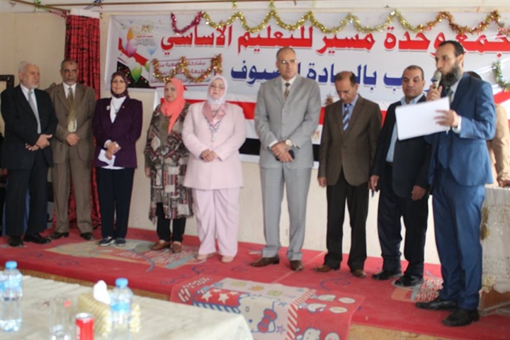 بالصور.. افتتاح معرض حياة كريمة لتوفير الملابس لطلاب المدارس بكفر الشيخ