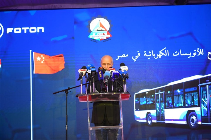 "العصار" في حفل تدشين مشروع الأتوبيسات الكهربائية في مصر‎: يوجد اهتمام بمواكبة التطور التكنولوجي العالمي