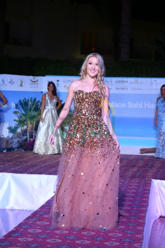 بالصور.. ملكات جمال بلجيكا يرفعون علم مصر في مدينة الحب والسلام " شرم الشيخ " بالصور.. ملكات جمال بلجيكا يرفعون علم مصر في مدينة الحب والسلام " شرم الشيخ "