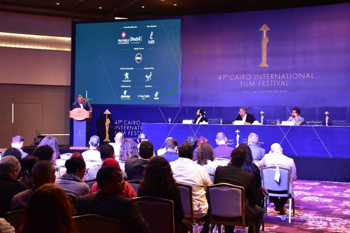بحضور رئيس المهرجان.. مؤتمر للإعلان عن تفصيل مهرجان القاهره السينمائي الدولي للدوه ٤١ بحضور رئيس المهرجان.. مؤتمر للإعلان عن تفصيل مهرجان القاهره السينمائي الدولي للدوه ٤١