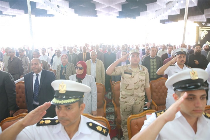 بالصور.. محافظ كفر الشيخ يطلق فعاليات الاحتفال بالعيد القومي بحضور قادة القوات البحرية بالبرلس