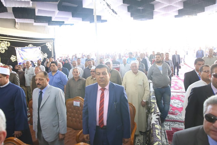 بالصور.. محافظ كفر الشيخ يطلق فعاليات الاحتفال بالعيد القومي بحضور قادة القوات البحرية بالبرلس