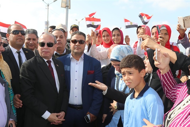  بالصور.. استقبال حافل لمحافظ كفر الشيخ ببلطيم قبل المشاركة فى احتفالات العيد القومى