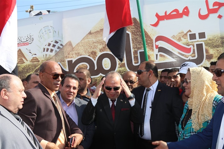  بالصور.. استقبال حافل لمحافظ كفر الشيخ ببلطيم قبل المشاركة فى احتفالات العيد القومى