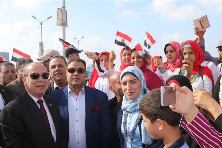  بالصور.. استقبال حافل لمحافظ كفر الشيخ ببلطيم قبل المشاركة فى احتفالات العيد القومى