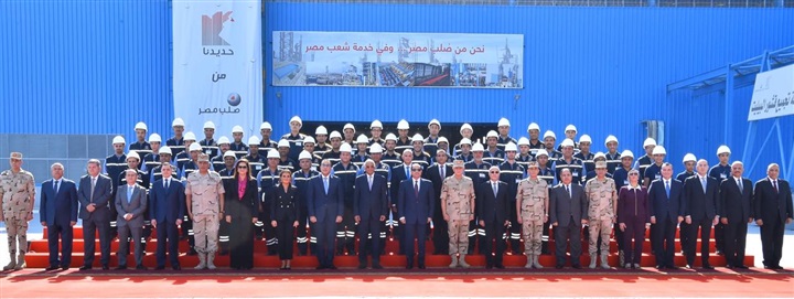 السيسي يفتتح عدد من المشروعات التنموية والخدمية بالسويس ووسط وجنوب سيناء السيسي يفتتح عدد من المشروعات التنموية والخدمية بالسويس ووسط وجنوب سيناء