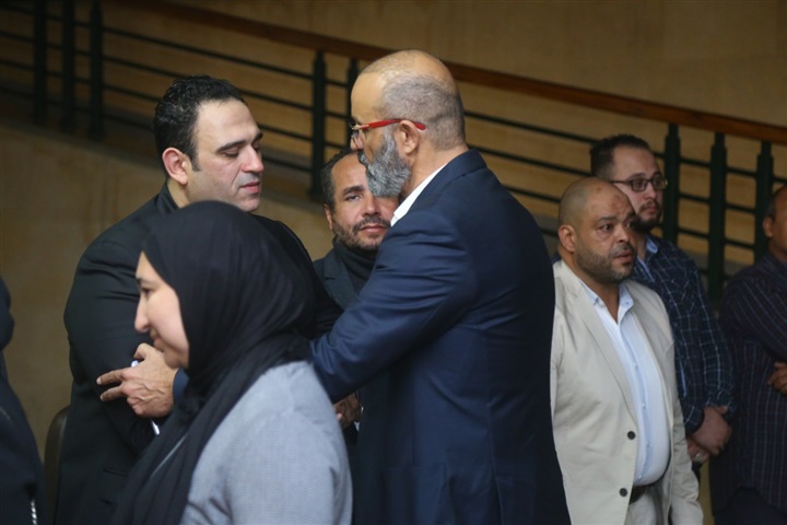 أحمد حلمي والسعدني وعمرو يوسف ونجوم الفن في عزاء والد أكرم حسني أحمد حلمي والسعدني وعمرو يوسف ونجوم الفن في عزاء والد أكرم حسني