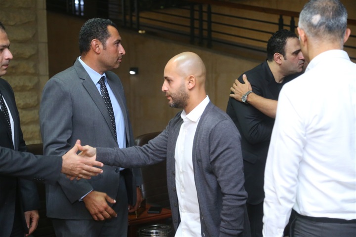 أحمد حلمي والسعدني وعمرو يوسف ونجوم الفن في عزاء والد أكرم حسني أحمد حلمي والسعدني وعمرو يوسف ونجوم الفن في عزاء والد أكرم حسني
