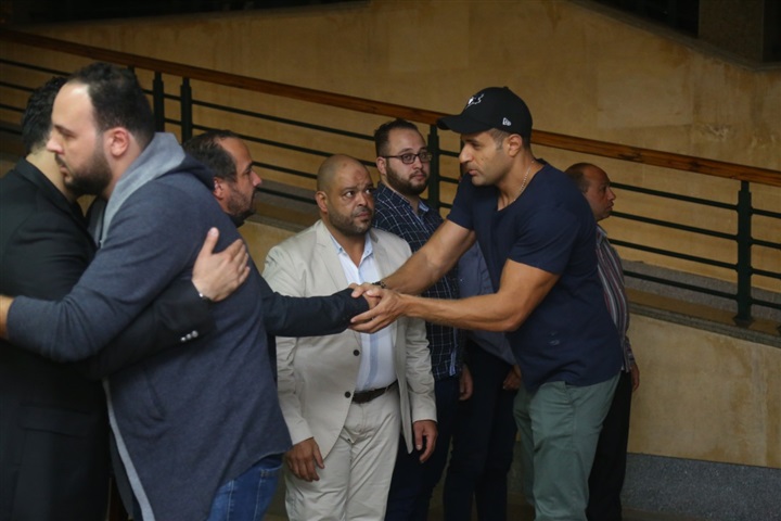 أحمد حلمي والسعدني وعمرو يوسف ونجوم الفن في عزاء والد أكرم حسني أحمد حلمي والسعدني وعمرو يوسف ونجوم الفن في عزاء والد أكرم حسني