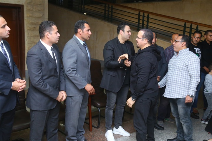 أحمد حلمي والسعدني وعمرو يوسف ونجوم الفن في عزاء والد أكرم حسني أحمد حلمي والسعدني وعمرو يوسف ونجوم الفن في عزاء والد أكرم حسني