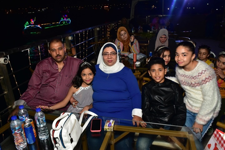 بالصور.. نجوم الفن والإعلام في عيد ميلاد ابنة هاني عبد ربه بالصور.. نجوم الفن والإعلام في عيد ميلاد ابنة هاني عبد ربه